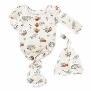 Later Gator Bamboo Waffle Newborn Baby Knot Gown & Hat Set
